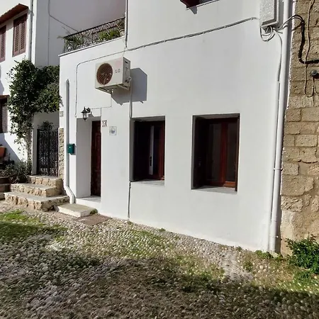 Old Town Tales Daire Rhodes City